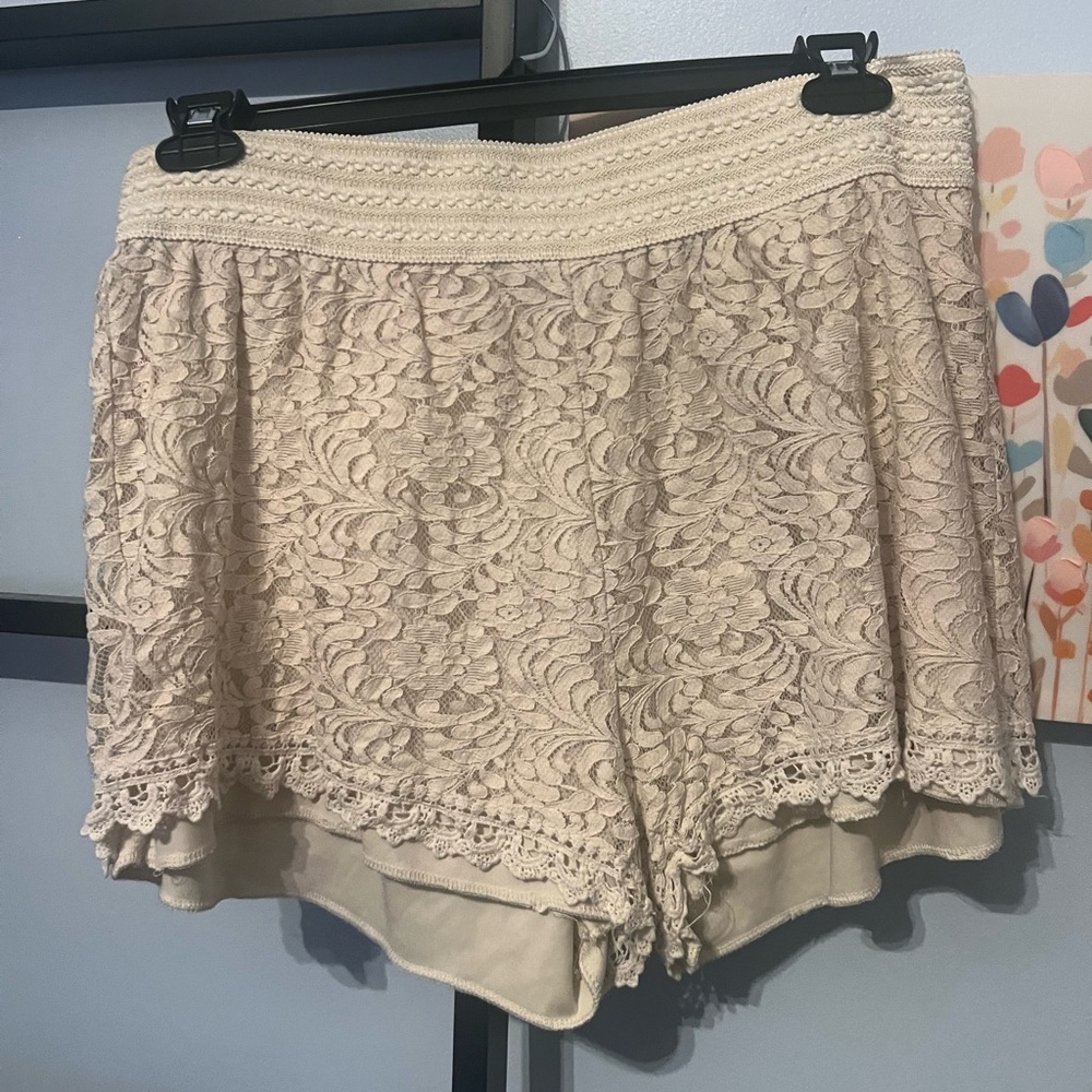 Cream Lace Shorts